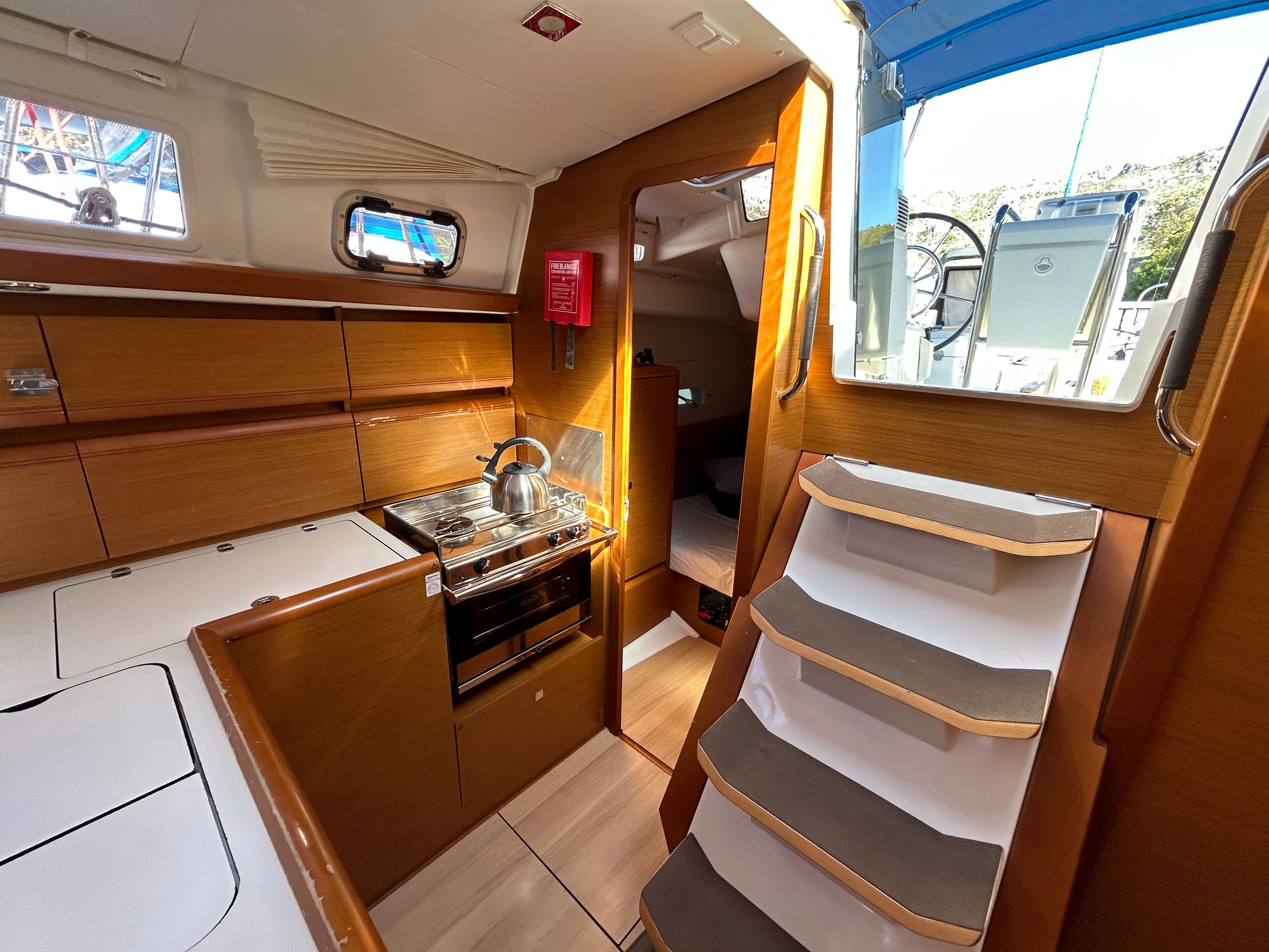 Jeanneau Sun Odyssey 389 | Sunsail 20