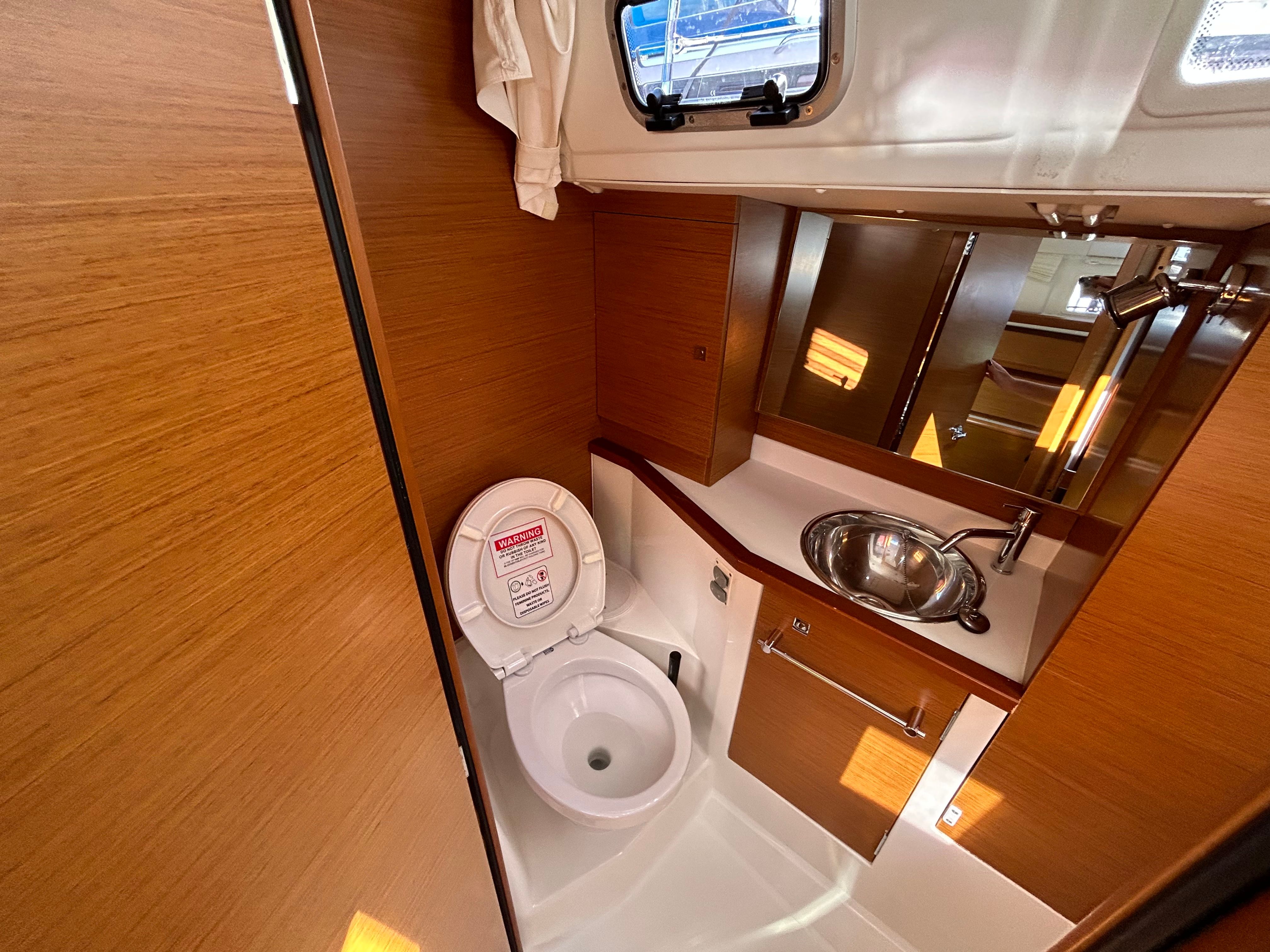 Jeanneau Sun Odyssey 389 | Sunsail 20