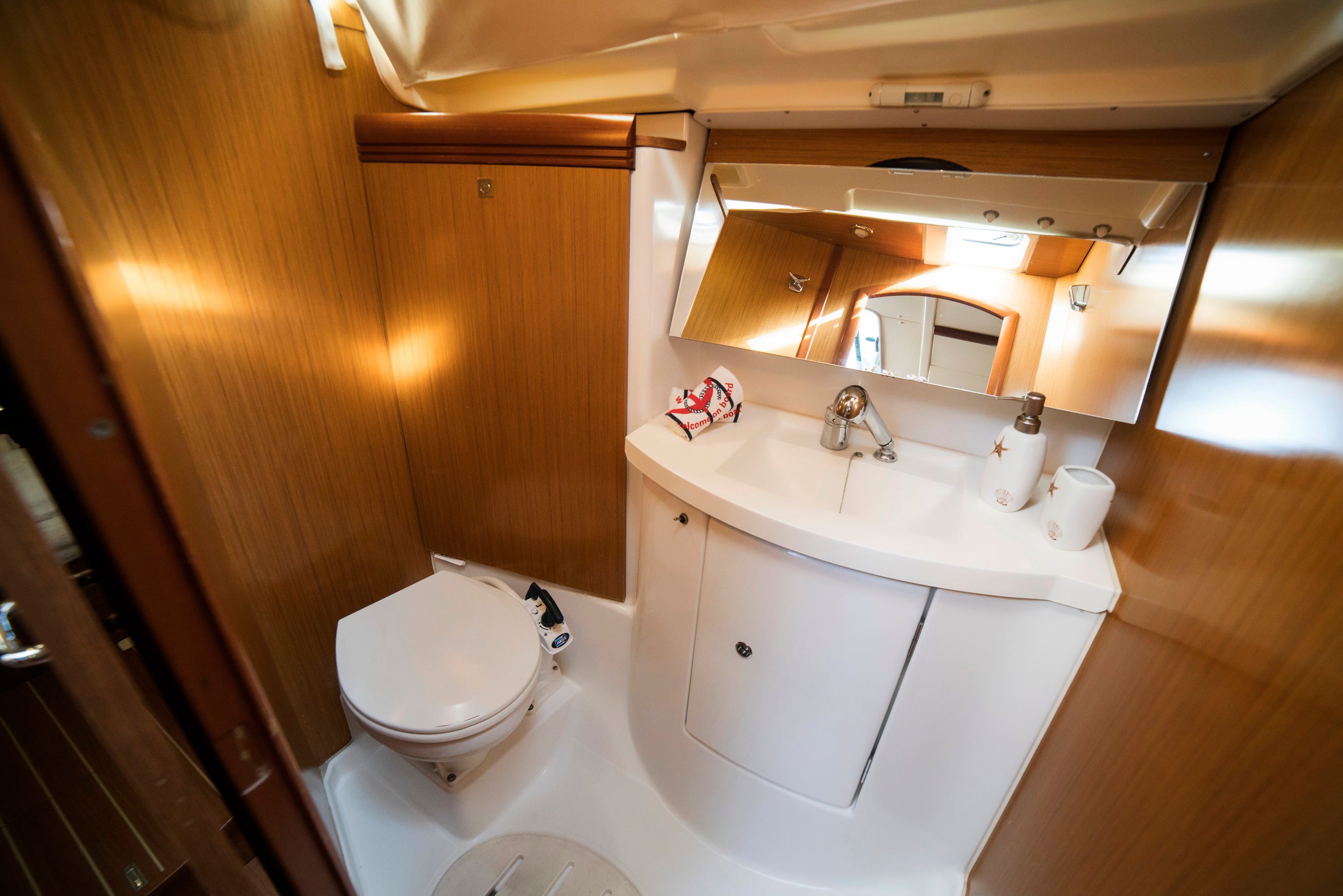 Jeanneau Sun Odyssey 42 | Triton