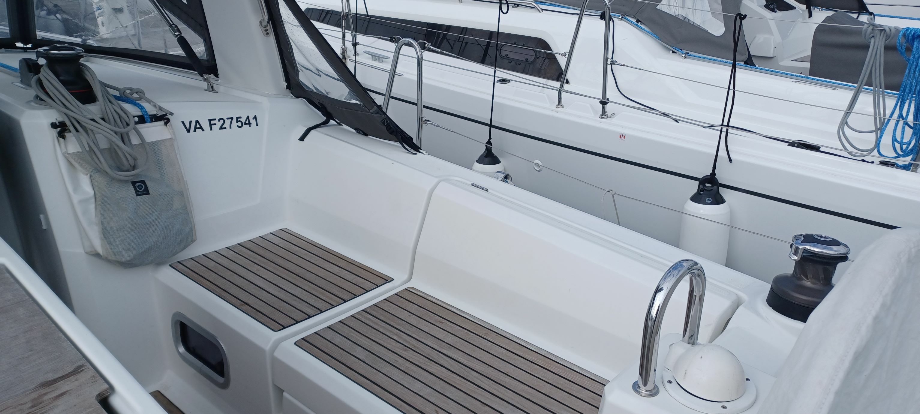 Beneteau Oceanis 35 | Colibri