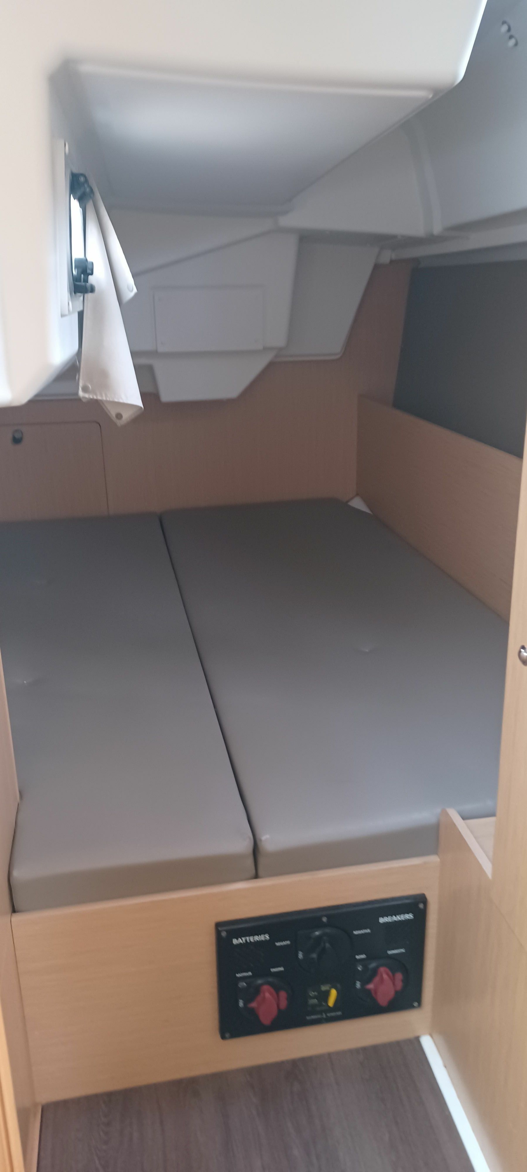 Beneteau Oceanis 35 | Colibri