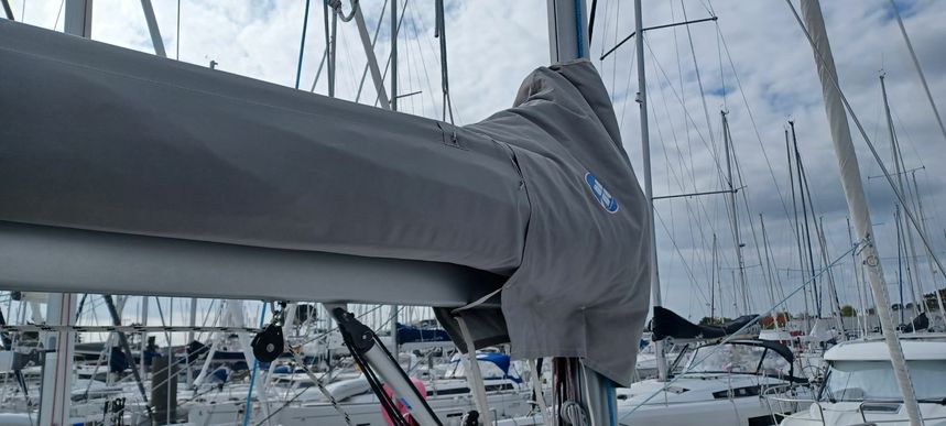 Beneteau Oceanis 35 | Colibri
