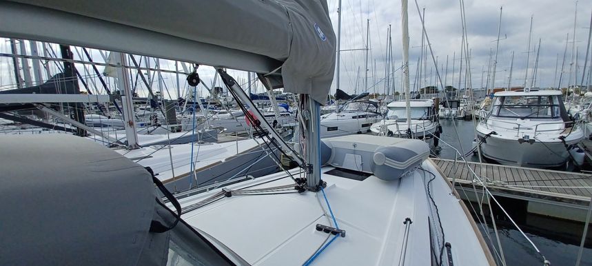 Beneteau Oceanis 35 | Colibri