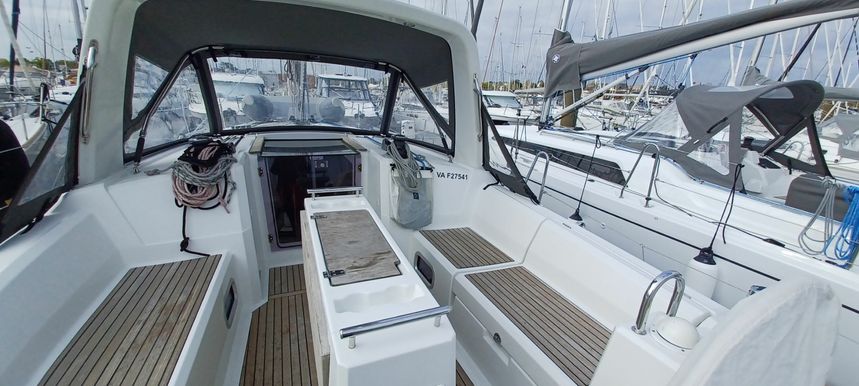 Beneteau Oceanis 35 | Colibri