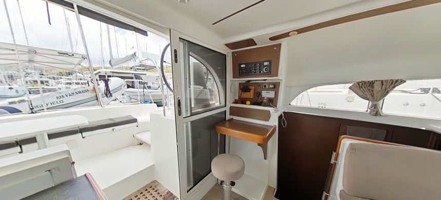 Lagoon 380 | Fakarava