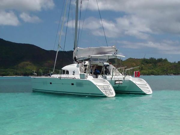 Lagoon 380 | Fakarava