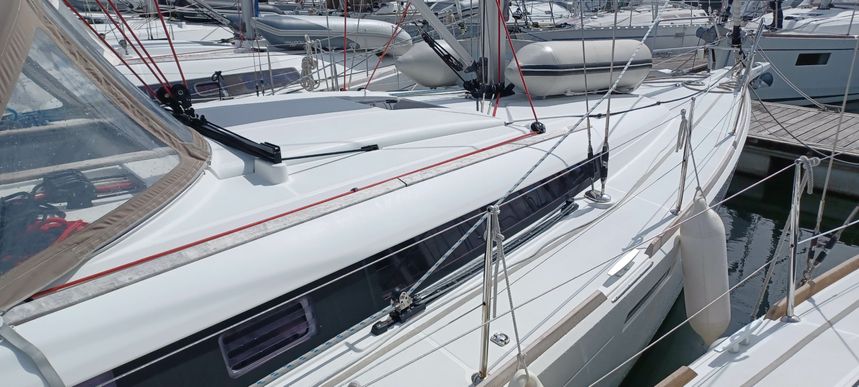 Jeanneau Sun Odyssey 389 | Aloha