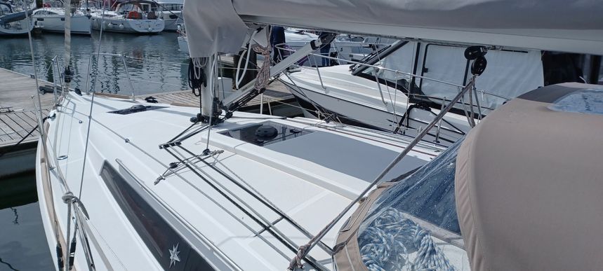 Jeanneau Sun Odyssey 389 | Aloha