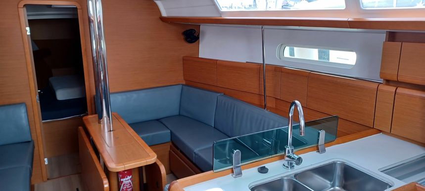 Jeanneau Sun Odyssey 389 | Aloha