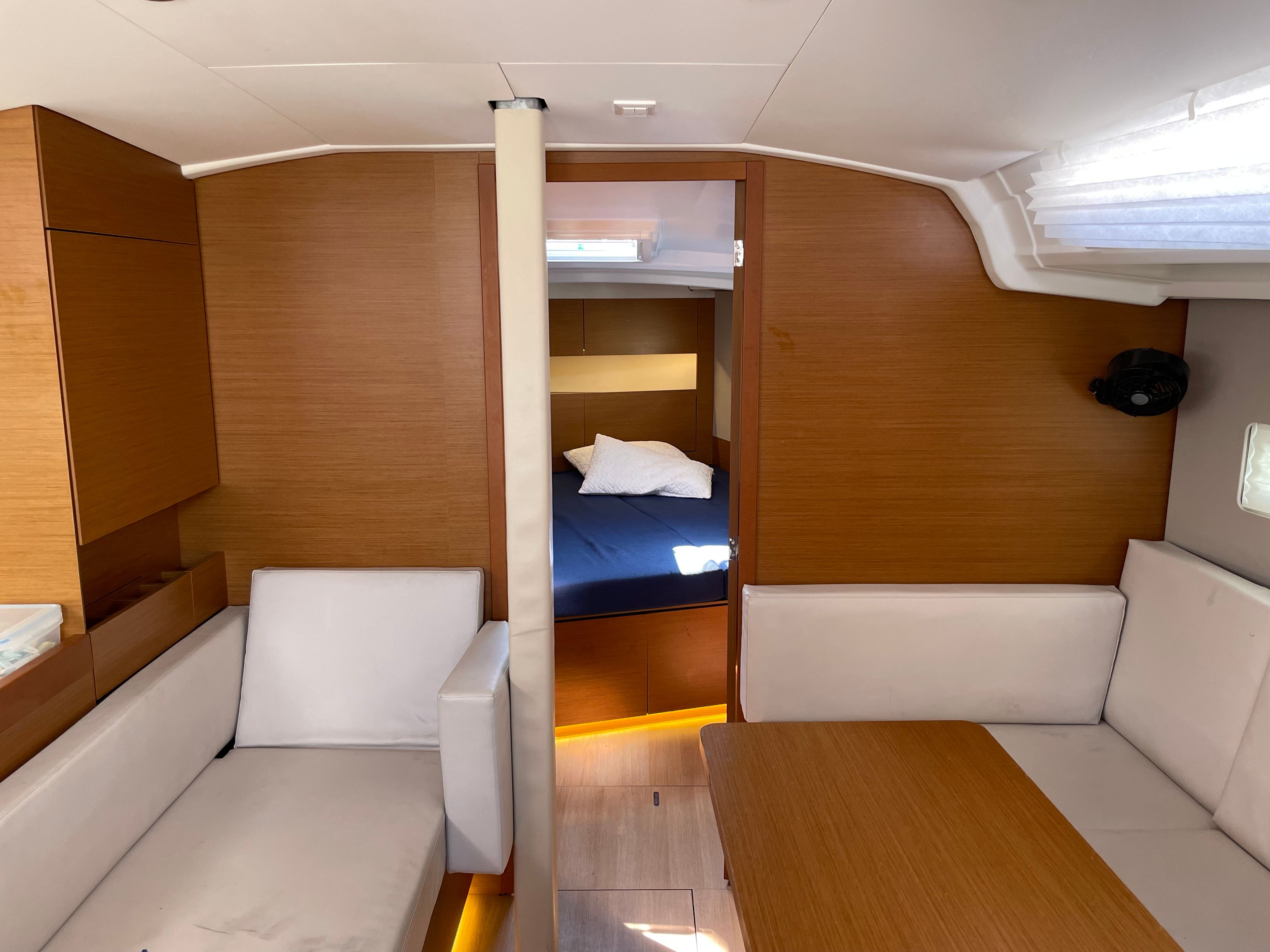 Jeanneau Sun Odyssey 410 | Sunsail 20