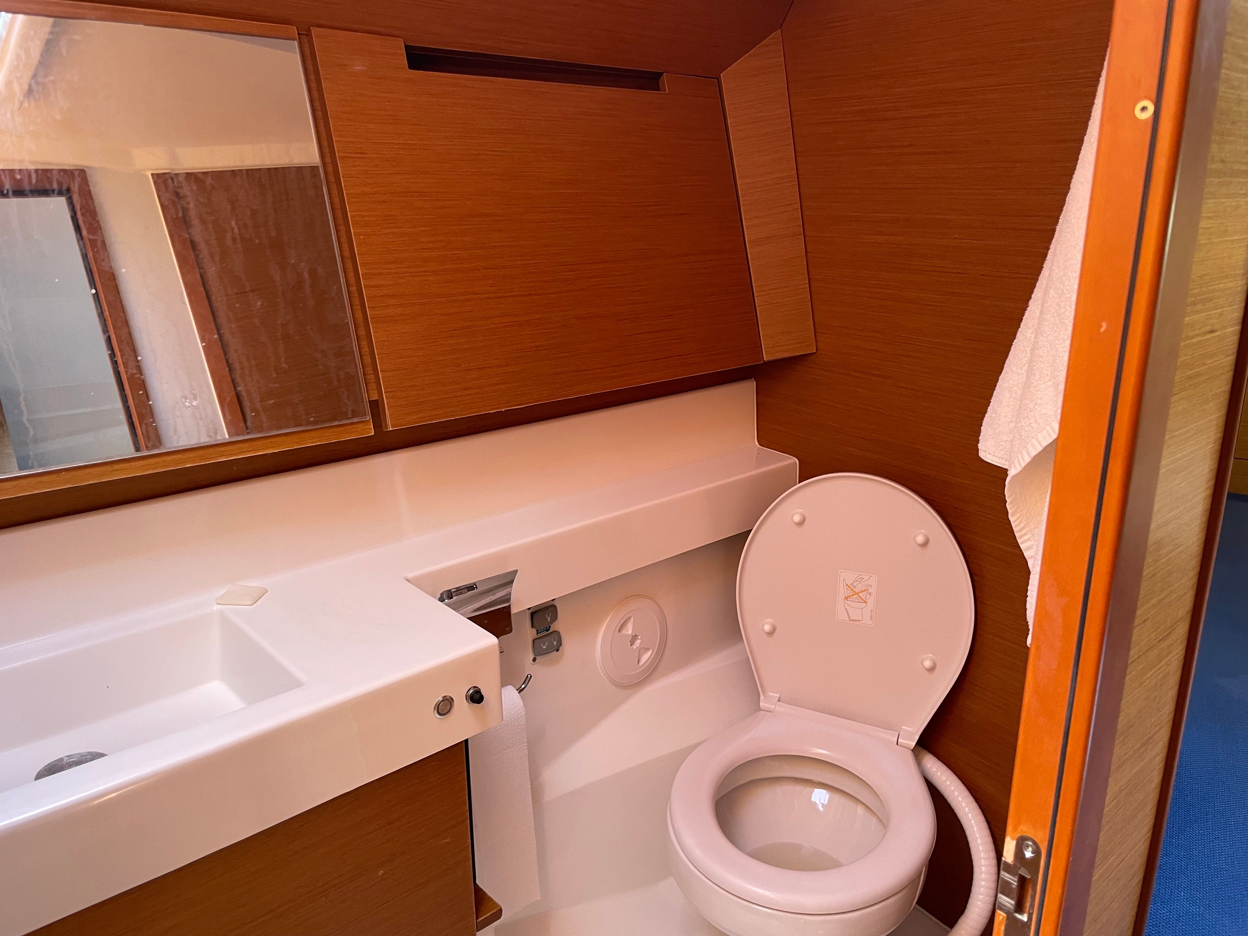 Jeanneau Sun Odyssey 410 | Sunsail 20