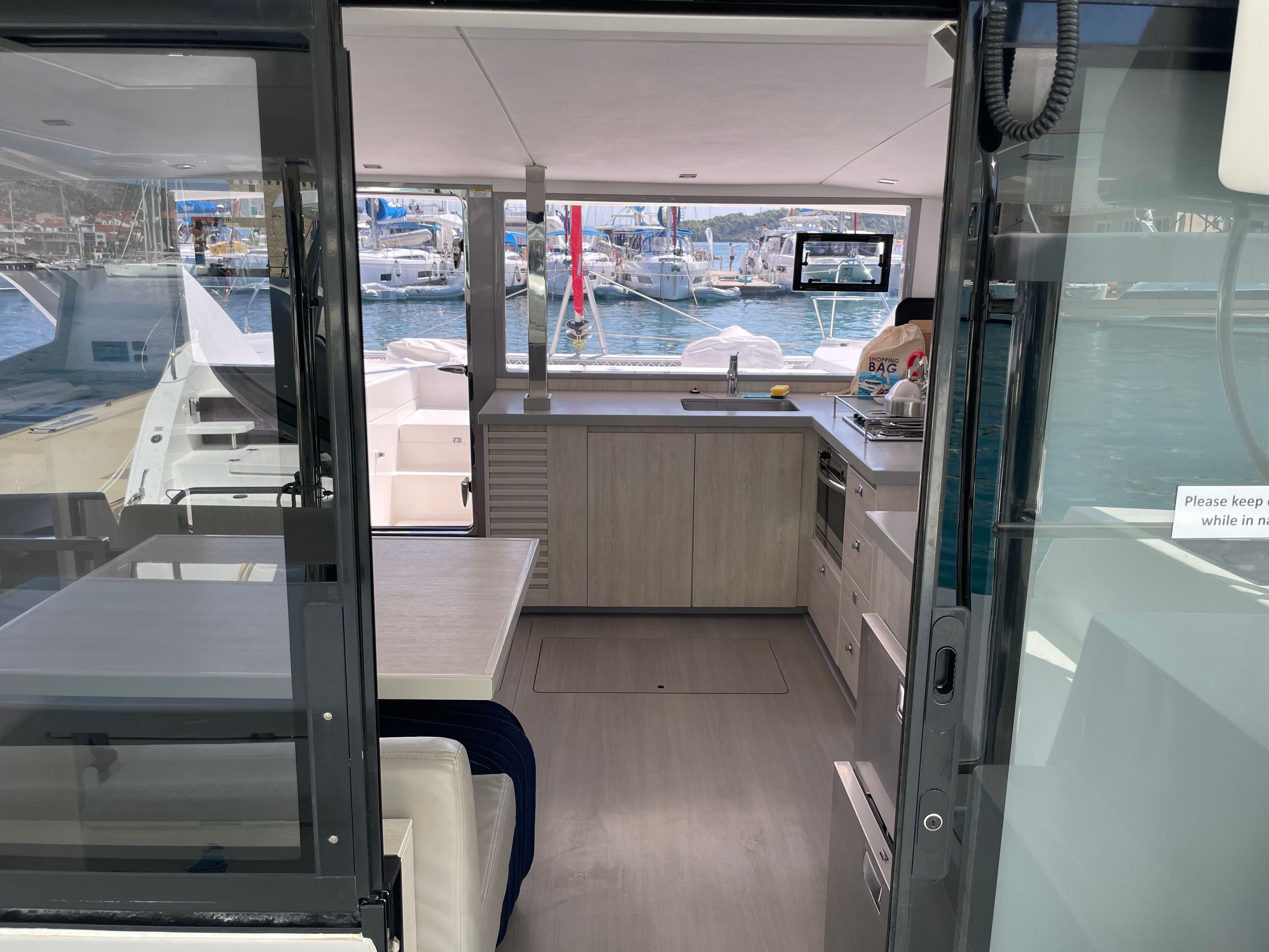 Leopard 40 | Sunsail 19