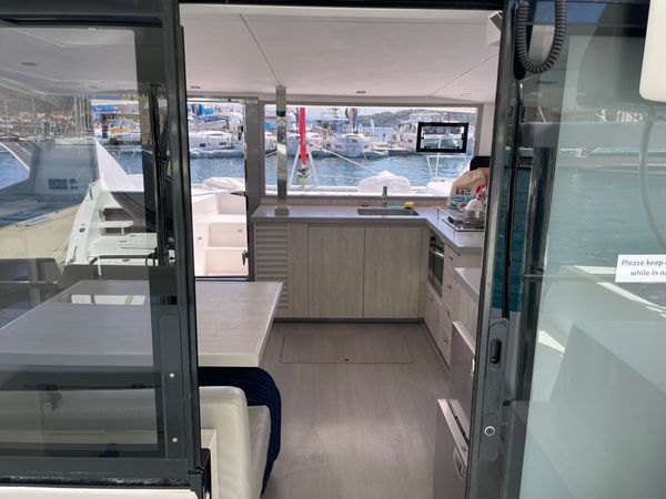 Leopard 40 | Sunsail 19