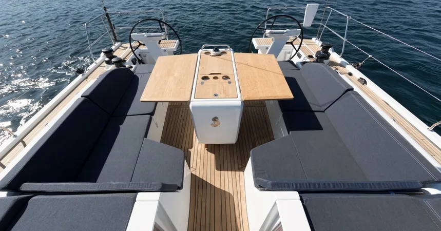 Beneteau Oceanis 51 | Sunsail 2012