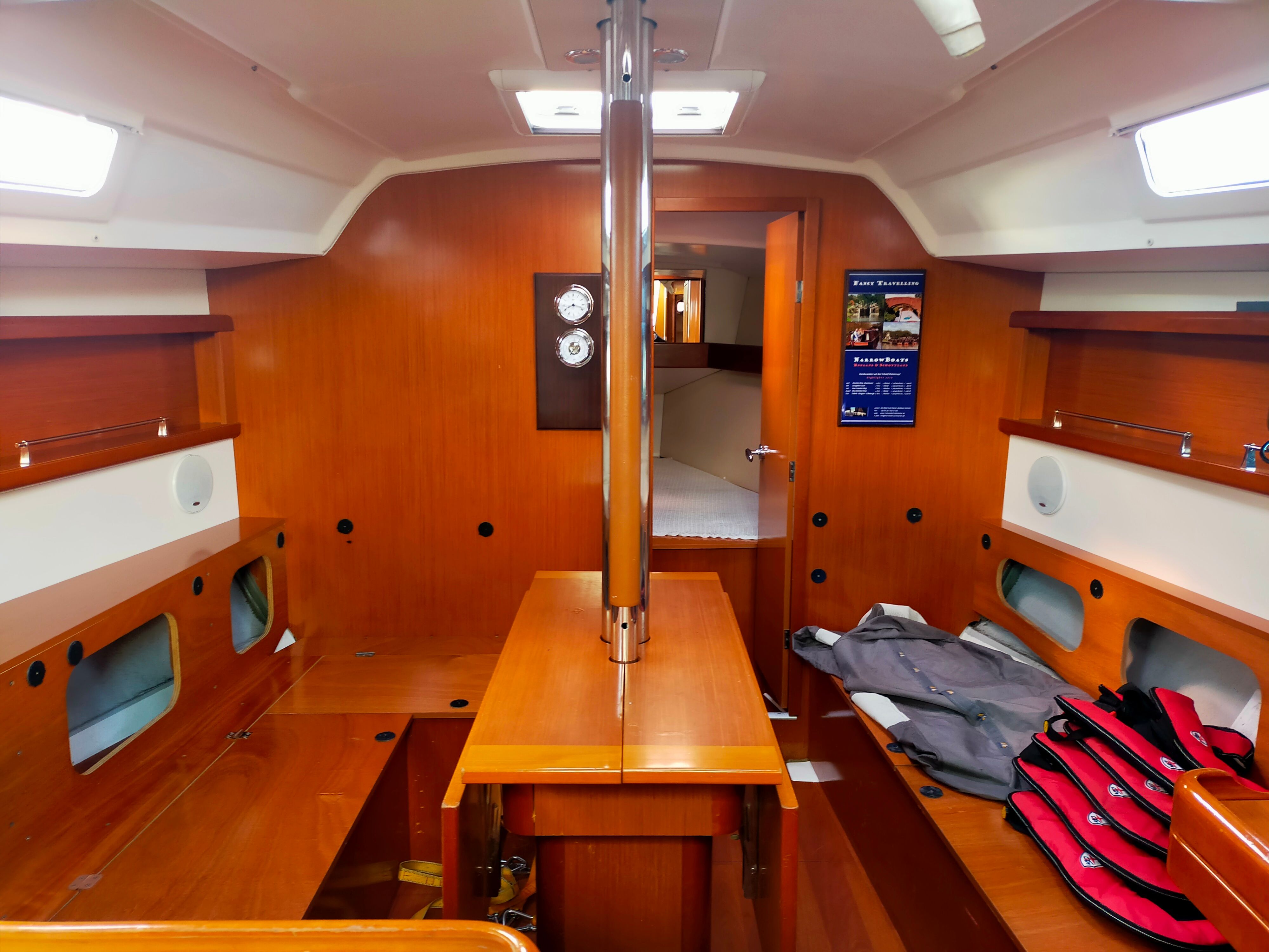 Beneteau Oceanis 34 | Dizzy Lizzy