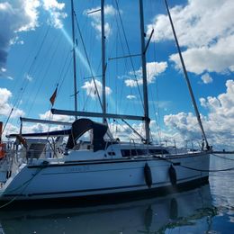 Beneteau Oceanis 34 | Dizzy Lizzy