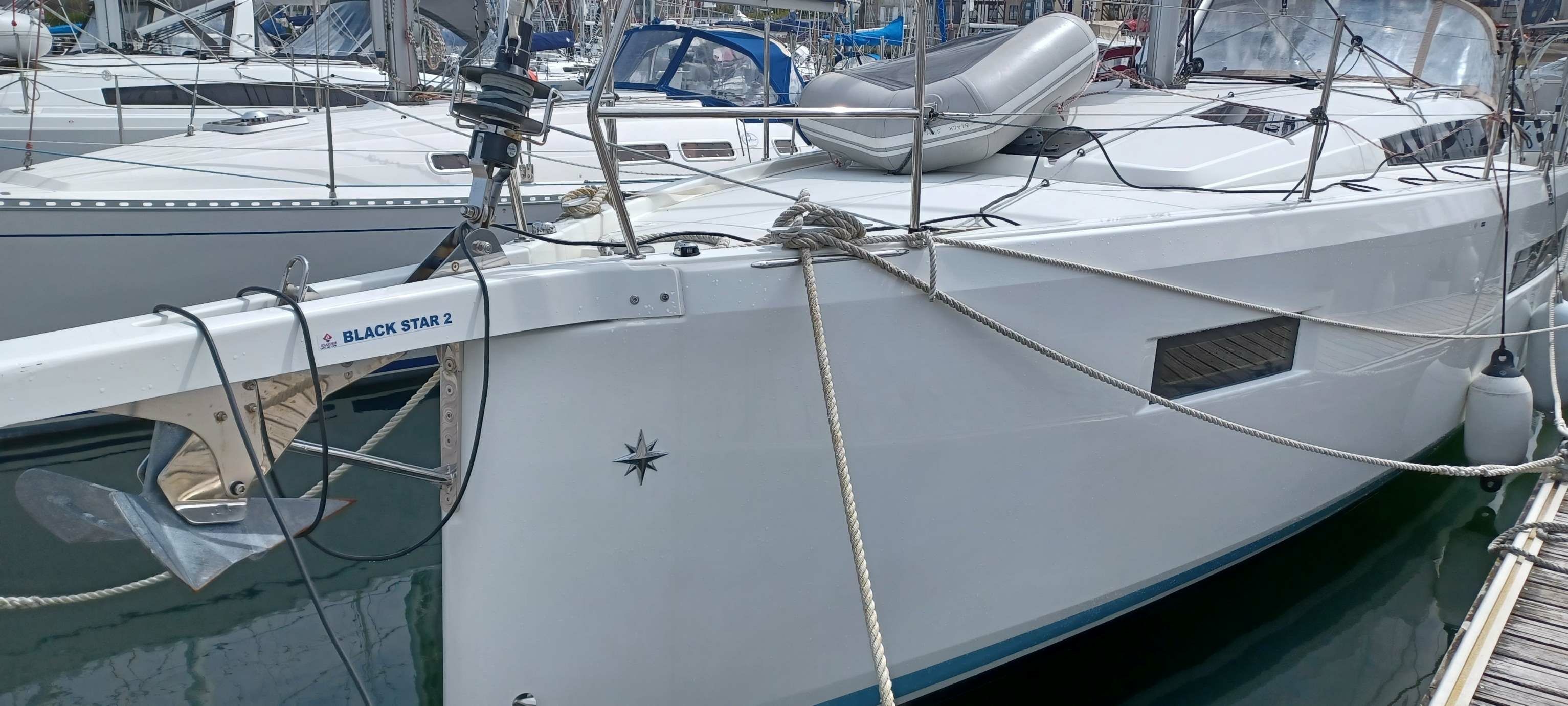 Jeanneau Sun Odyssey 410 | Black Star 2