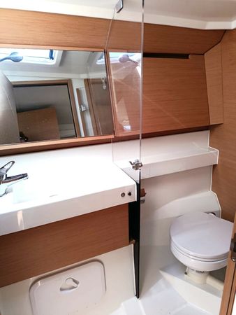 Jeanneau Sun Odyssey 410 | Black Star 2