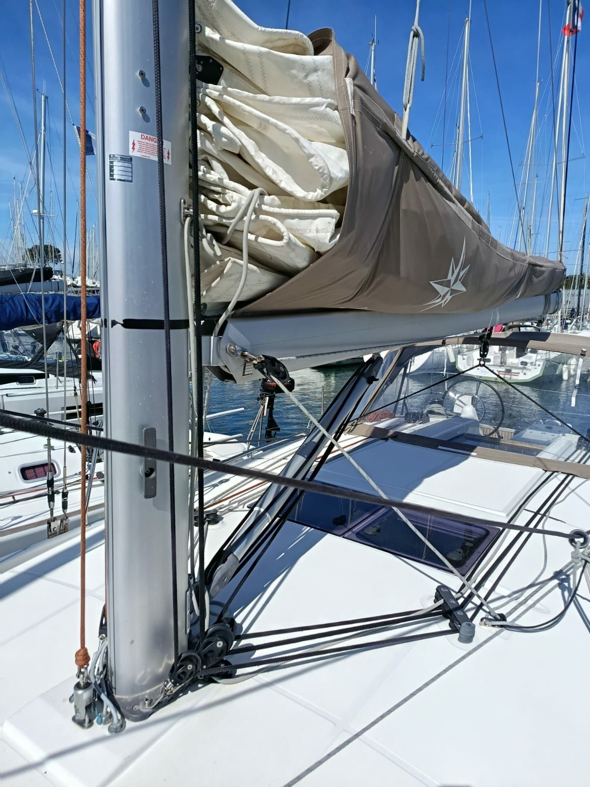 Jeanneau Sun Odyssey 410 | Black Star 2