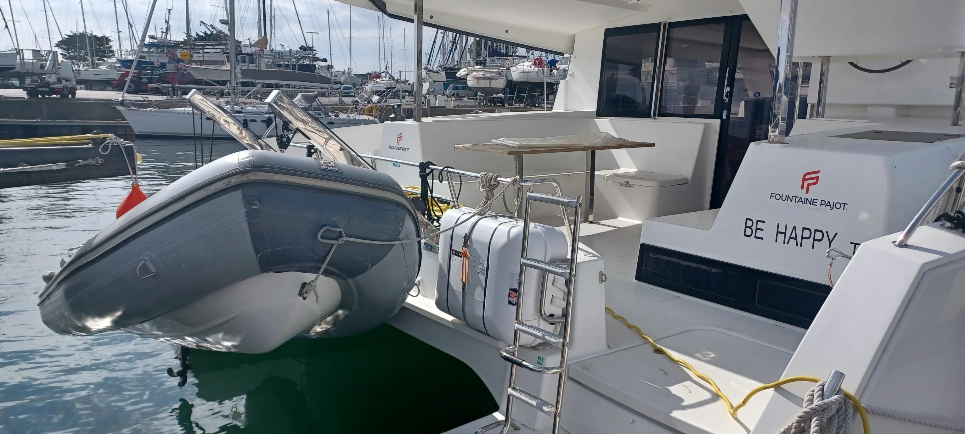 Fountaine Pajot Lucia 40 | Be Happy