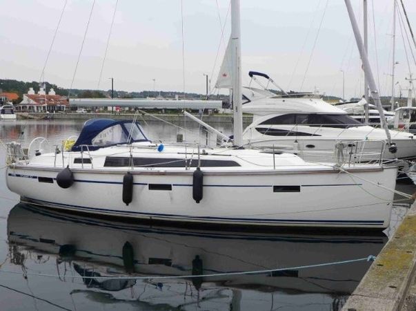 Bavaria Cruiser 37 | Blue Passion