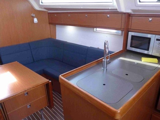 Bavaria Cruiser 37 | Blue Passion