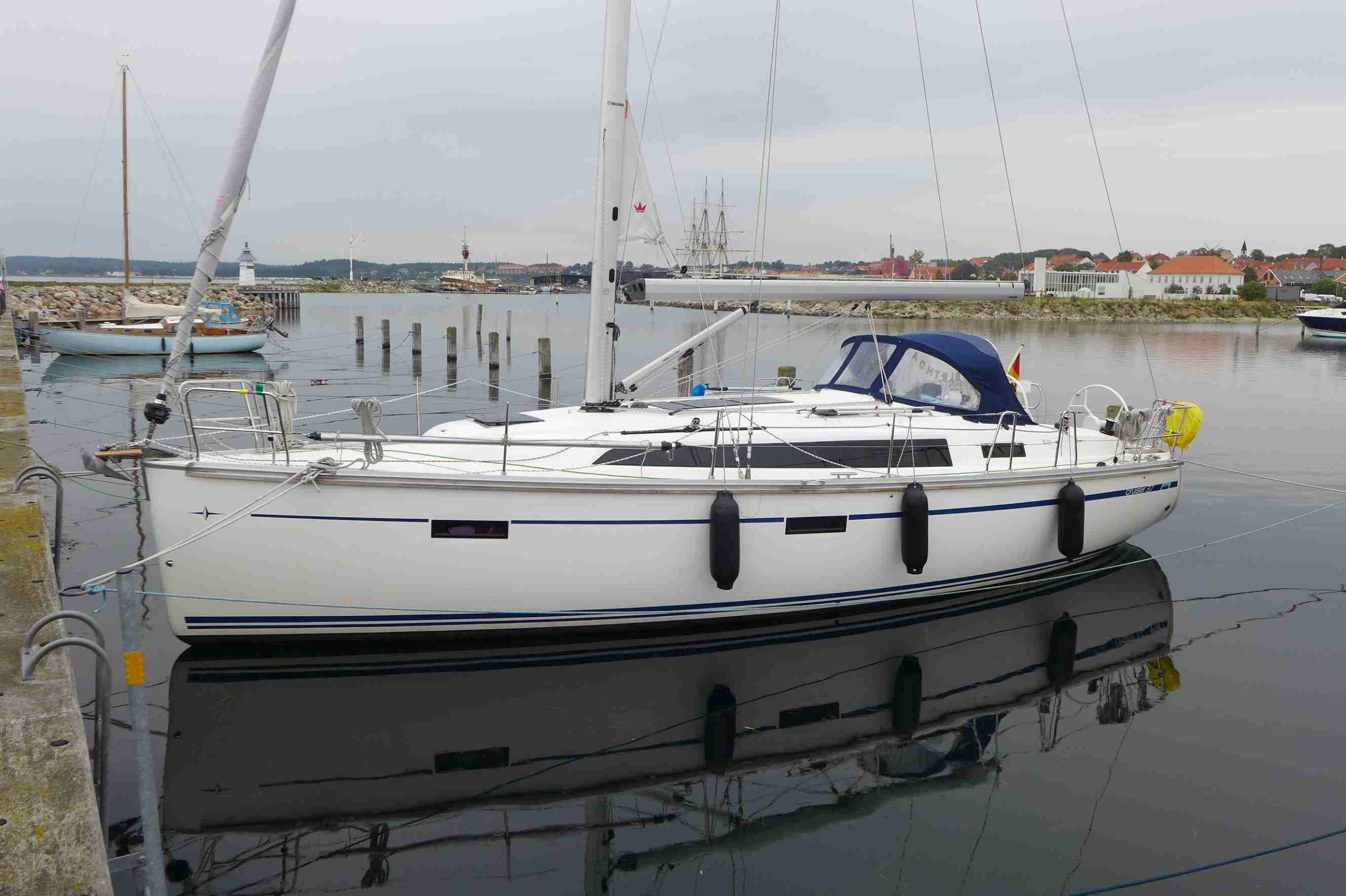 Bavaria Cruiser 37 | Blue Passion