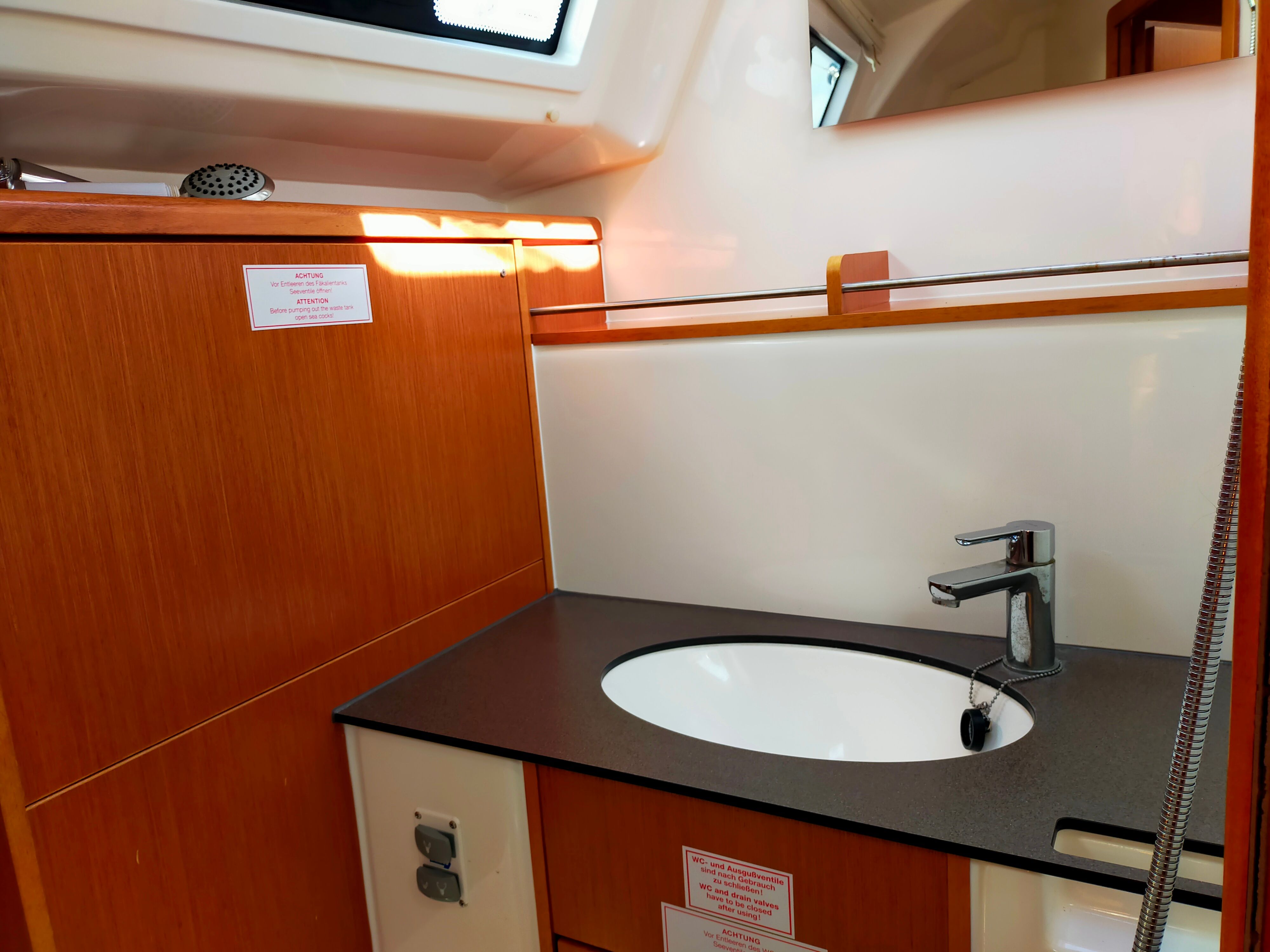 Bavaria Cruiser 37 | Blue Passion