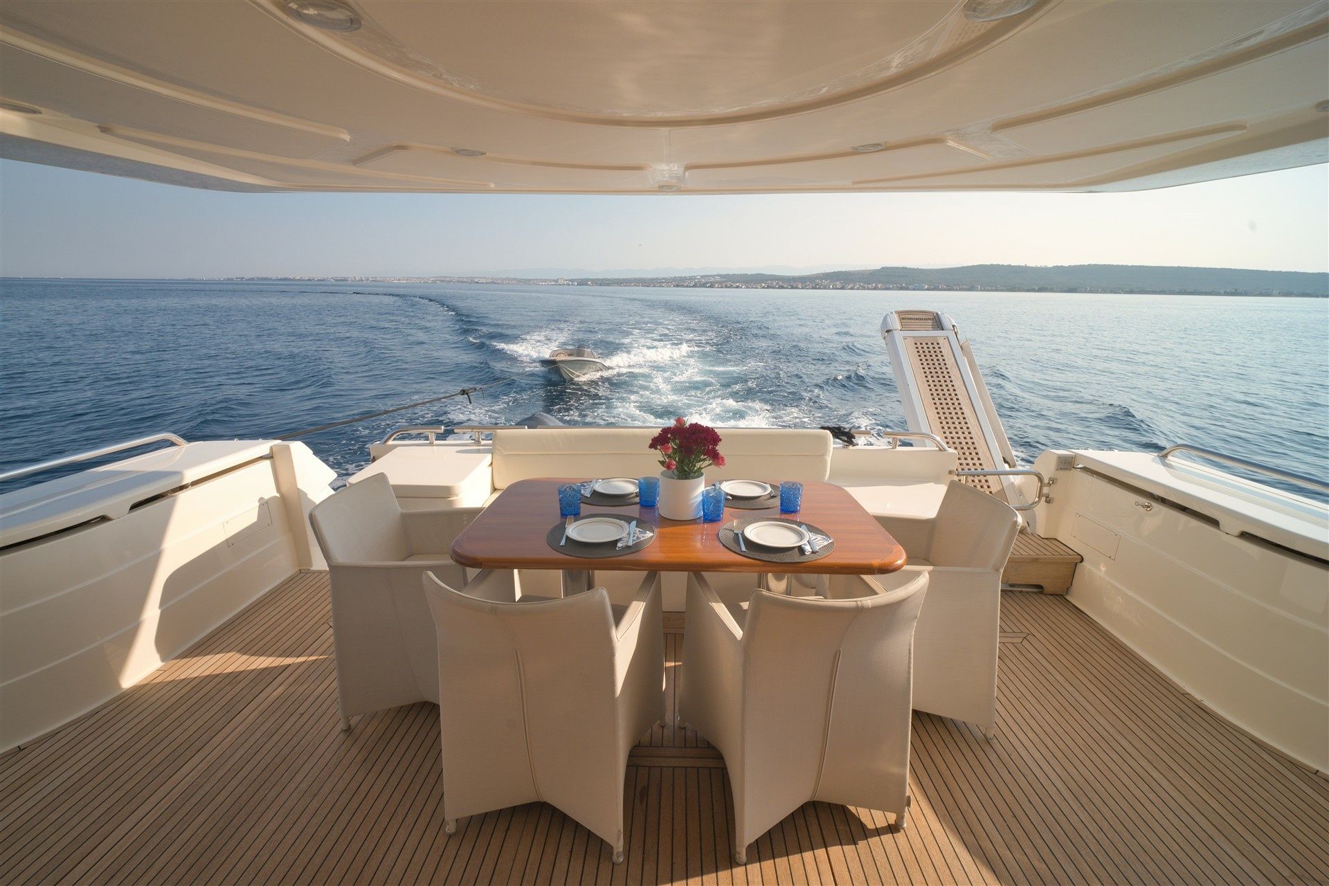 Ferretti 681 | Dominique