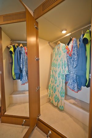 Ferretti 681 | Dominique