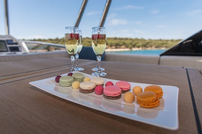 Beneteau Monte Carlo 66 | Five Weeks