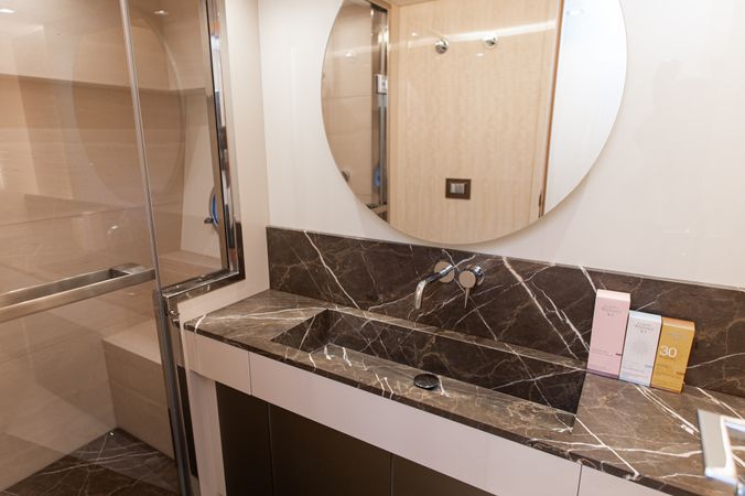 Beneteau Monte Carlo 66 | Five Weeks