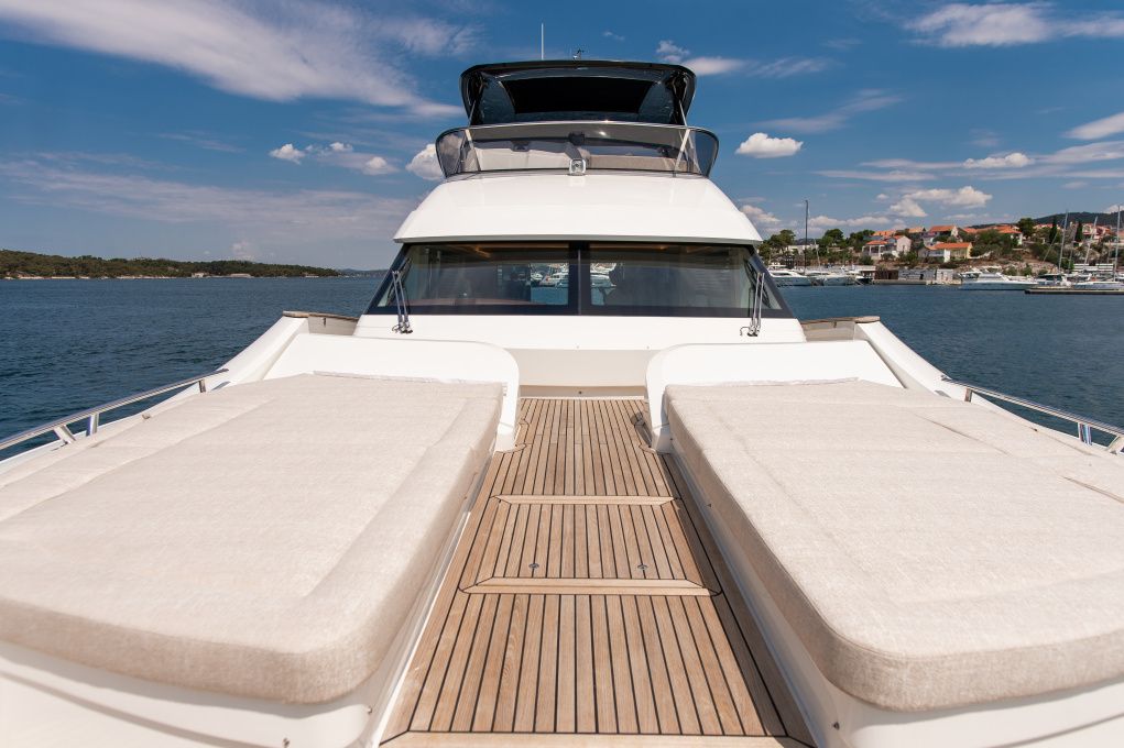 Beneteau Monte Carlo 66 | Five Weeks