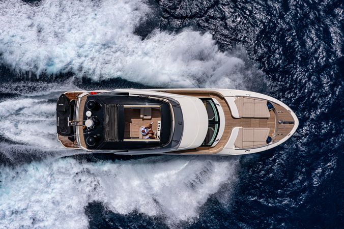 Beneteau Monte Carlo 66 | Five Weeks