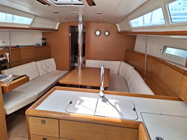 Jeanneau Sun Odyssey 379 | Topaze