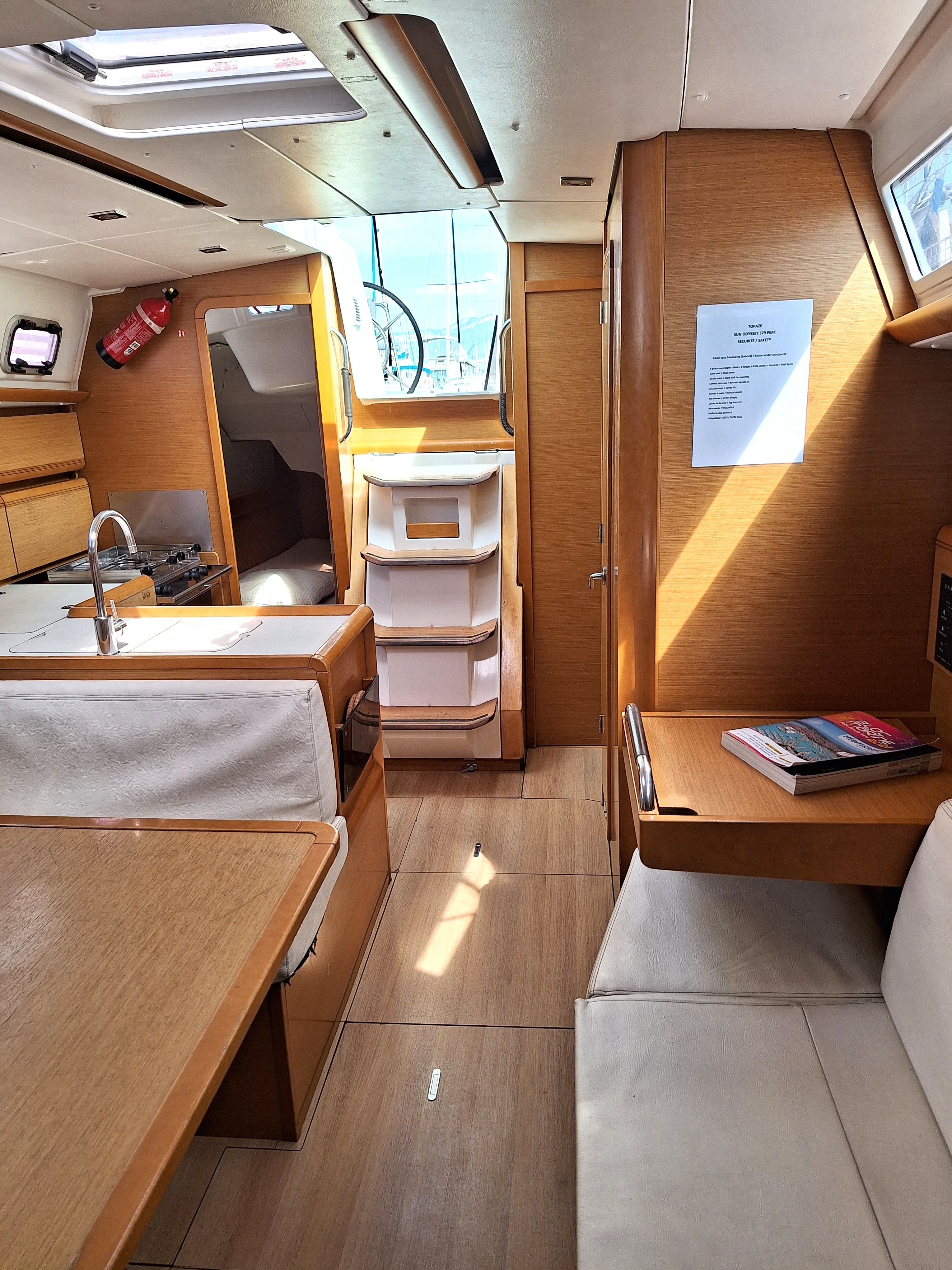 Jeanneau Sun Odyssey 379 | Topaze