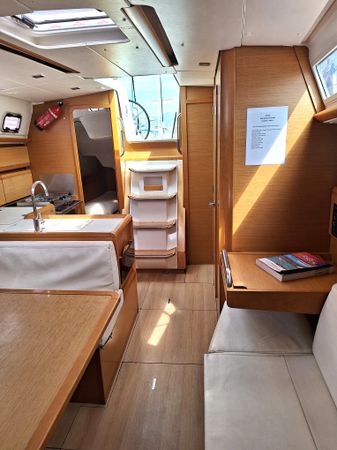 Jeanneau Sun Odyssey 379 | Topaze