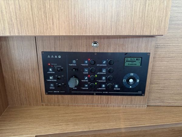 Beneteau Oceanis 41.1 | Senza Frontiere