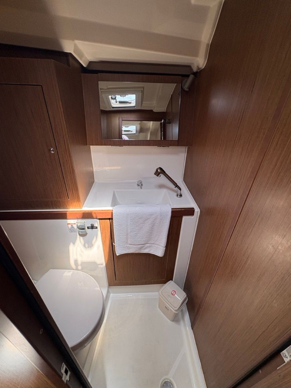 Beneteau Oceanis 41.1 | Senza Frontiere