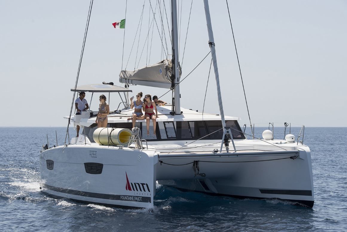 Fountaine Pajot Astrea 42 | Astrea