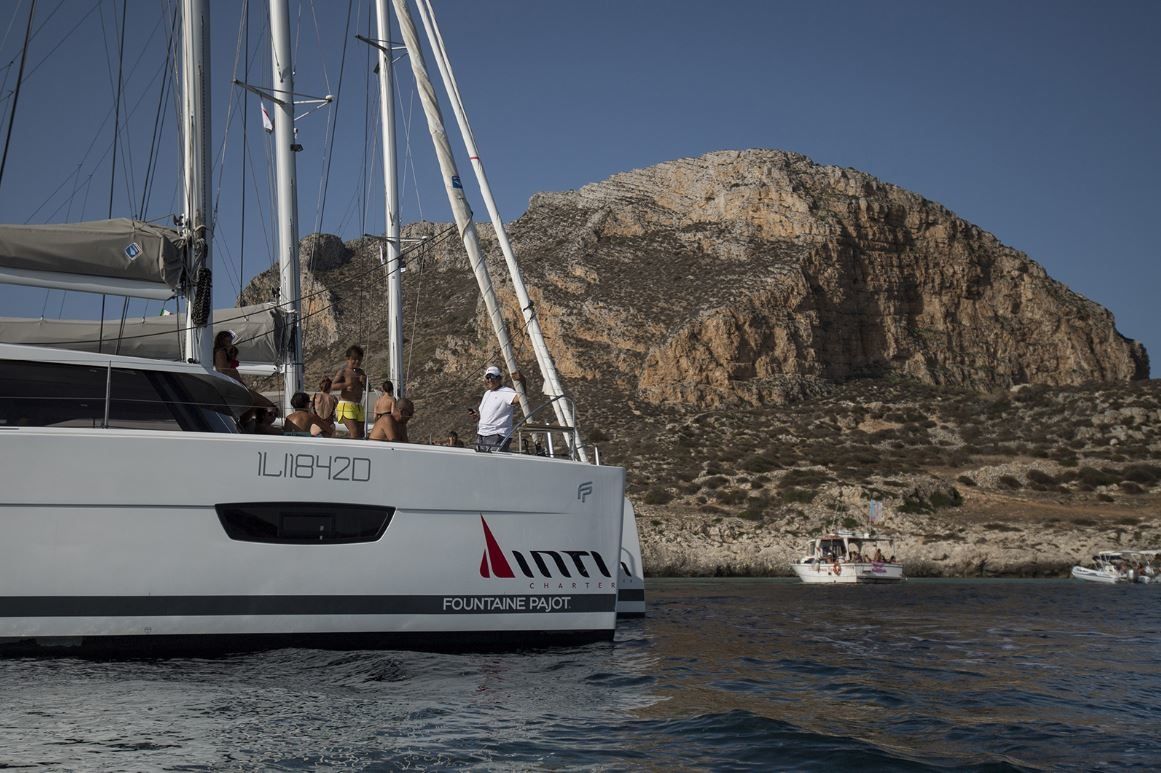 Fountaine Pajot Lucia 40 | Lipara