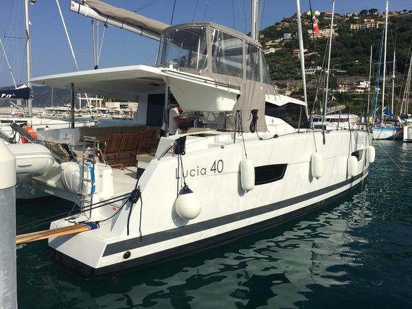Fountaine Pajot Lucia 40 | Lipara