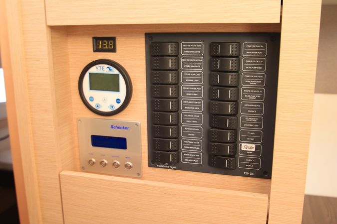 Fountaine Pajot Lucia 40 | Lipara