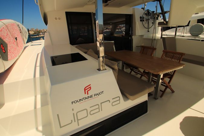 Fountaine Pajot Lucia 40 | Lipara