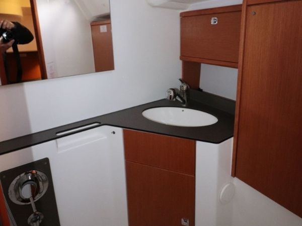 Bavaria Cruiser 46 | Ocean Breeze