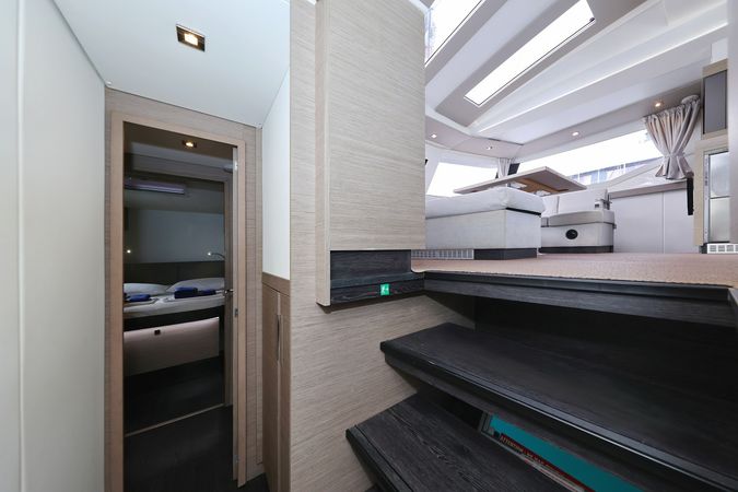 Fountaine Pajot Elba 45 | Sun Office