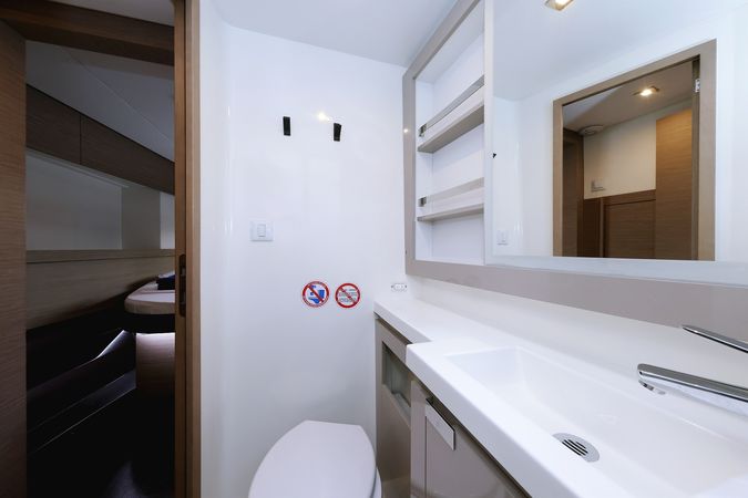 Fountaine Pajot Elba 45 | Sun Office