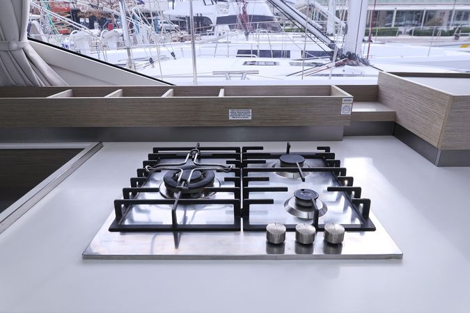 Fountaine Pajot Elba 45 | Sun Office