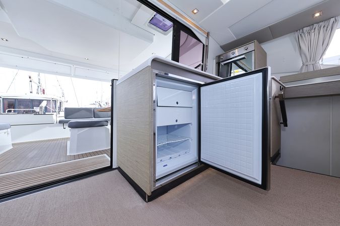 Fountaine Pajot Elba 45 | Sun Office