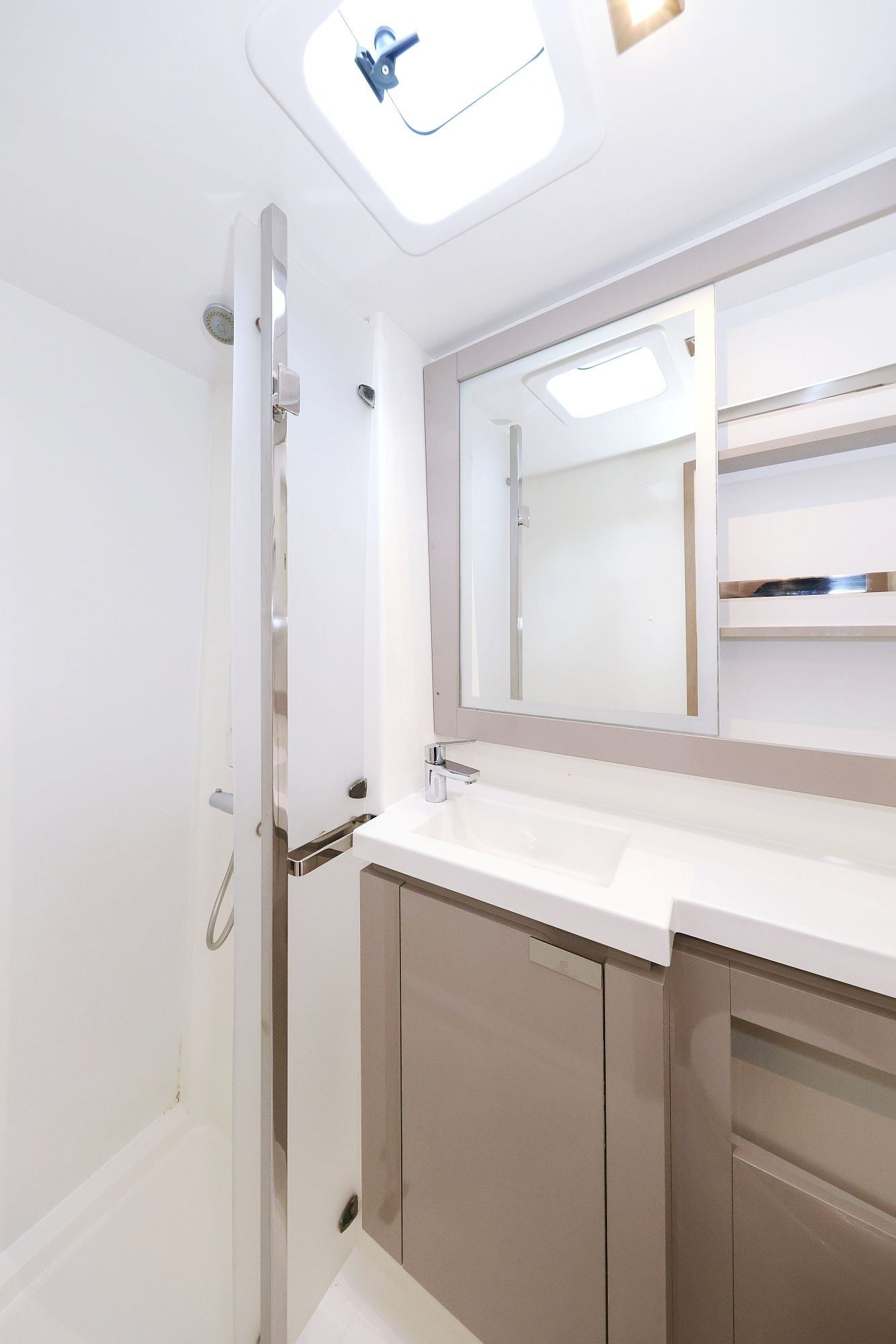 Fountaine Pajot Elba 45 | Sun Office